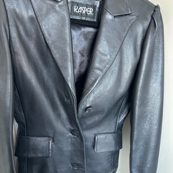 Kasper Black Leather Jacket - Picture 2 of 14